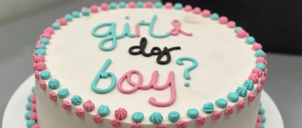 gender reveal cake 1